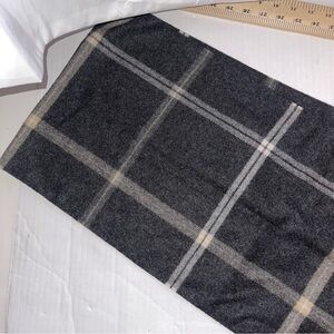 JoS.A.BANK Men's Grey Plaid Cashmere Scarf SIze 60"x12"